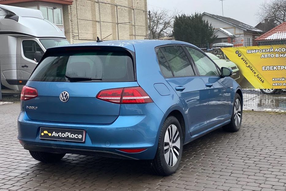 Продам Volkswagen e-Golf 2015 года в Луцке