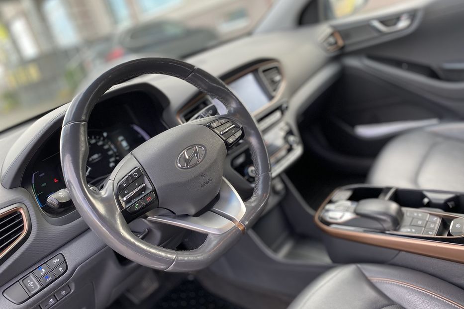Продам Hyundai Ioniq 2017 года в Луцке