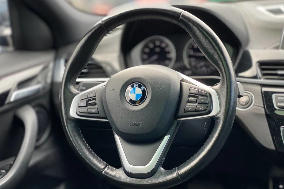 Продам BMW X 2018 года в Луцке