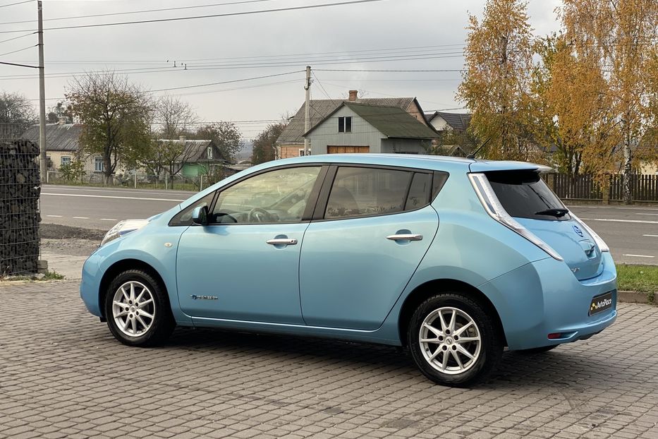 Продам Nissan Leaf 2015 года в Луцке
