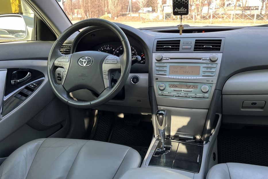 Продам Toyota Camry XLE 2007 года в Николаеве