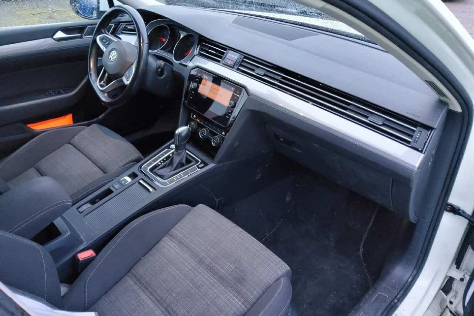 Продам Volkswagen Passat B8 Заявлено рідна фарба v5294 2020 года в Луцке
