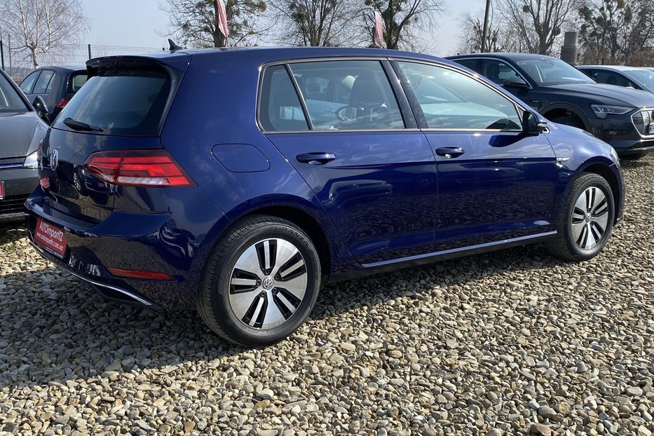 Продам Volkswagen e-Golf 35.8kWh,136к.с./100 кВт 2020 года в Львове