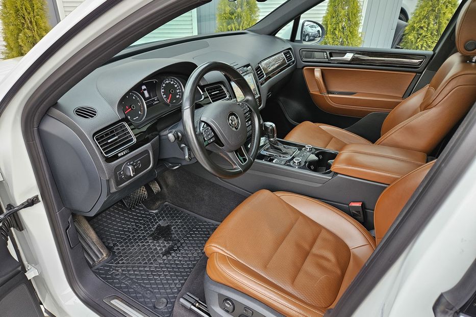 Продам Volkswagen Touareg X-Edition 2013 года в Киеве