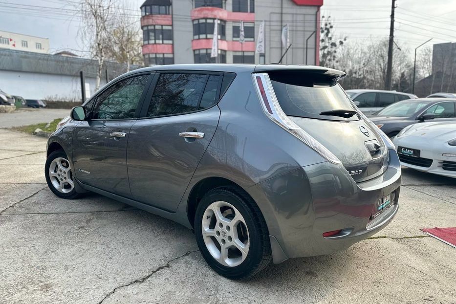 Продам Nissan Leaf 2014 года в Черновцах