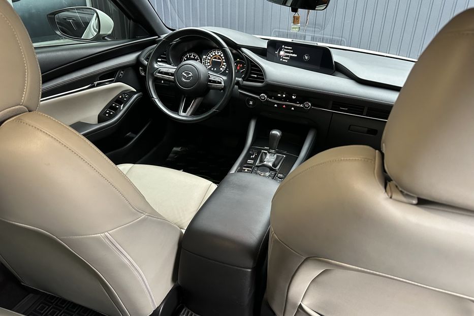 Продам Mazda 3 Skyactyve 2019 года в Киеве