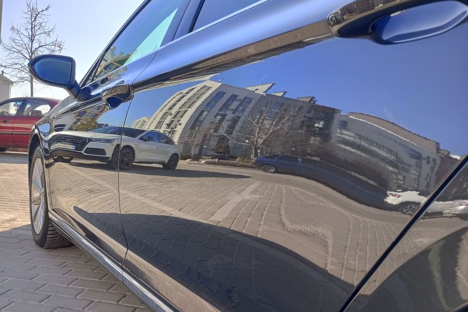 Продам Volkswagen Passat B8 Highline 110кВт CocPit 2018 года в Киеве