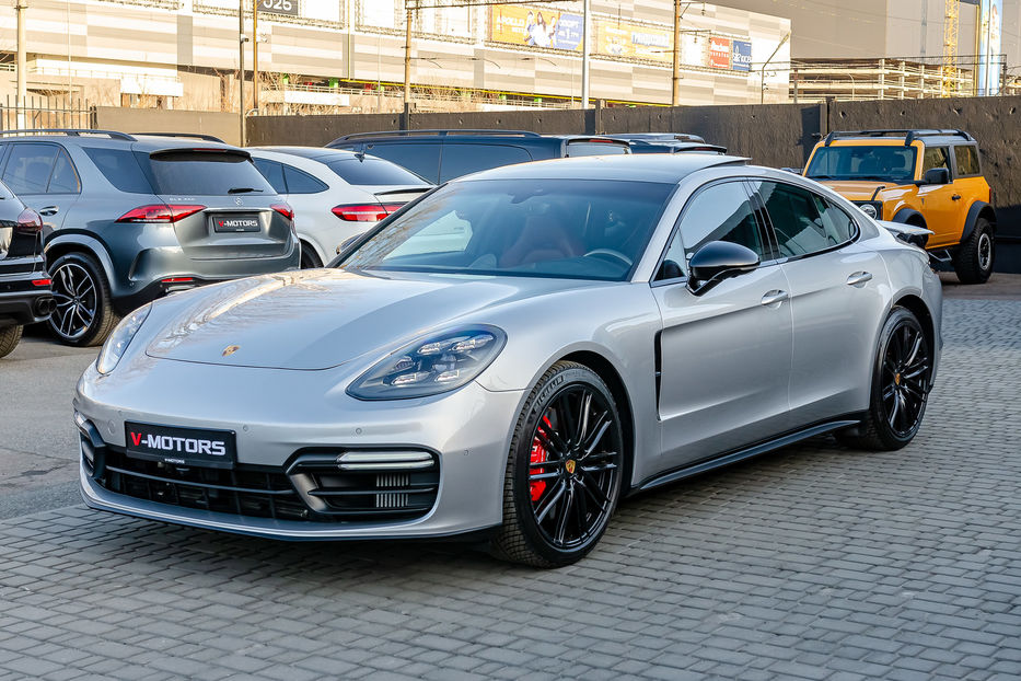 Продам Porsche Panamera GTS 2019 года в Киеве