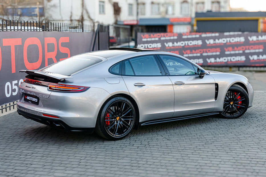 Продам Porsche Panamera GTS 2019 года в Киеве