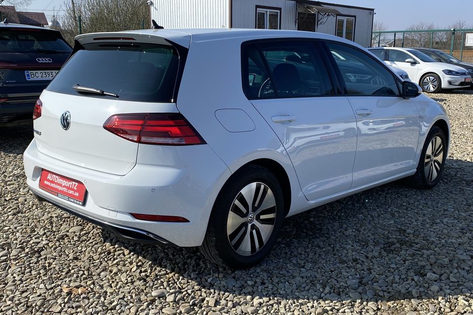 Продам Volkswagen e-Golf Камера,Амбіент,Мертві зони 2020 года в Львове