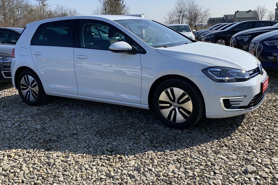 Продам Volkswagen e-Golf Камера,Амбіент,Мертві зони 2020 года в Львове