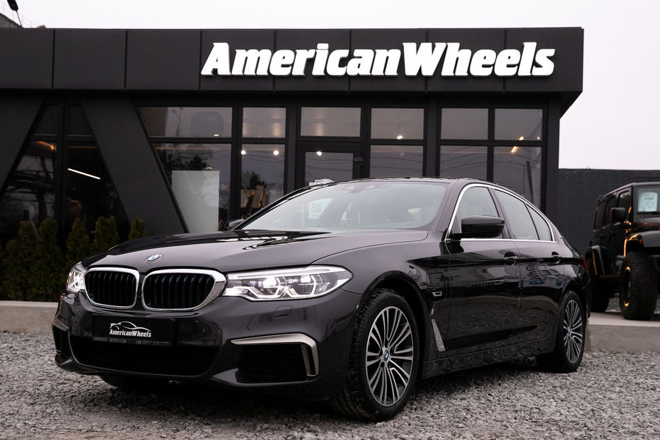 Продам BMW 530 iPerformance Steptronic 2018 года в Черновцах