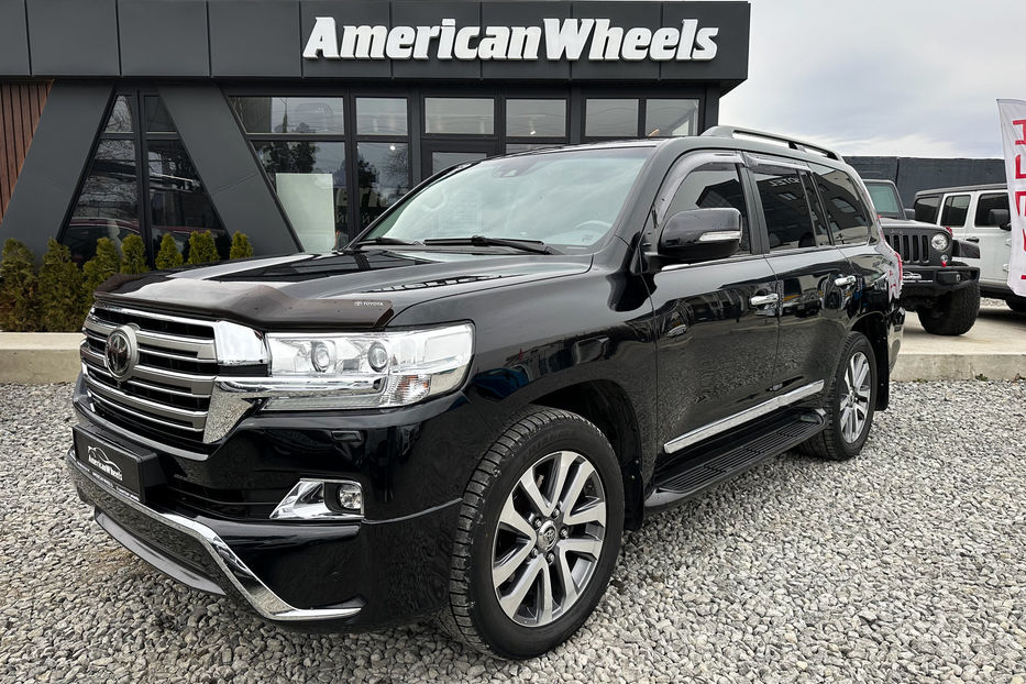 Продам Toyota Land Cruiser 200 LUXURY 2016 года в Черновцах