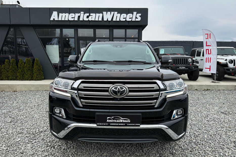 Продам Toyota Land Cruiser 200 LUXURY 2016 года в Черновцах