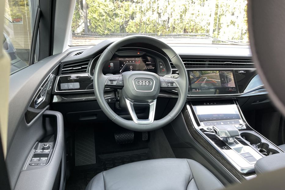 Продам Audi Q7 55 TFSI USA 2022 года в Киеве