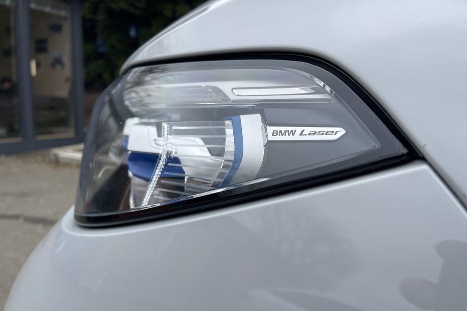 Продам BMW X7 50i M-pack  2021 года в Киеве