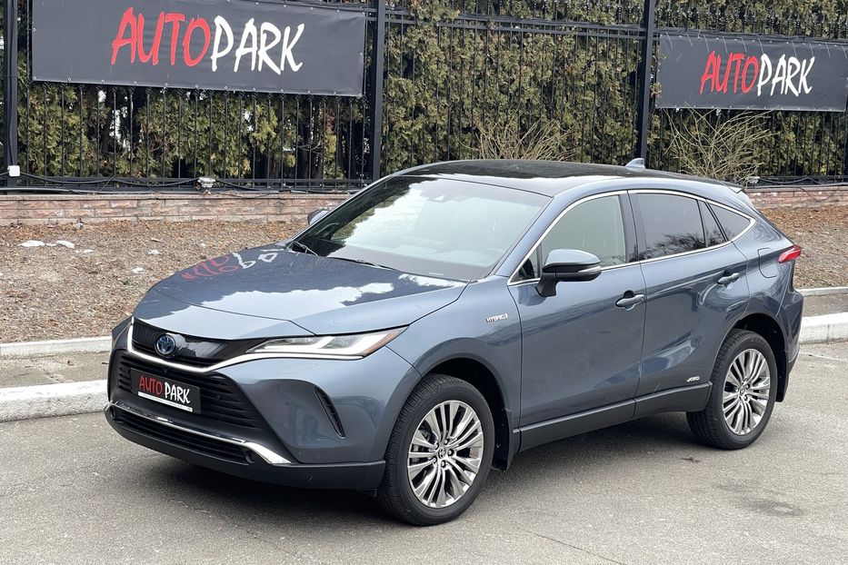 Продам Toyota Venza Hybrid limited  2021 года в Киеве