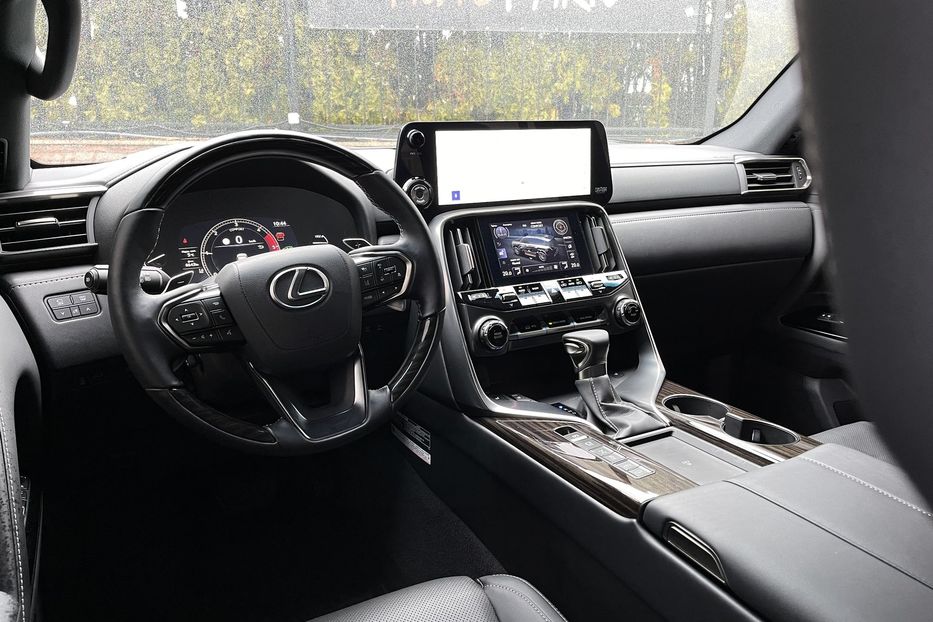Продам Lexus LX 450 LX500d 2022 года в Киеве