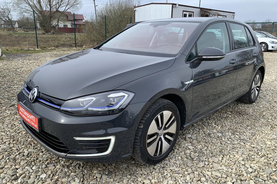 Продам Volkswagen e-Golf 35.8 kWh 100 кВт/136 к.с. 2020 года в Львове