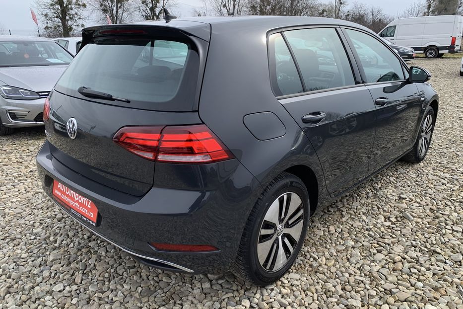 Продам Volkswagen e-Golf 35.8 kWh 100 кВт/136 к.с. 2020 года в Львове