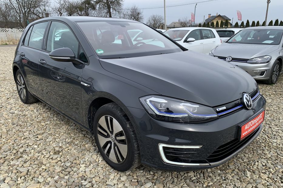 Продам Volkswagen e-Golf 35.8 kWh 100 кВт/136 к.с. 2020 года в Львове