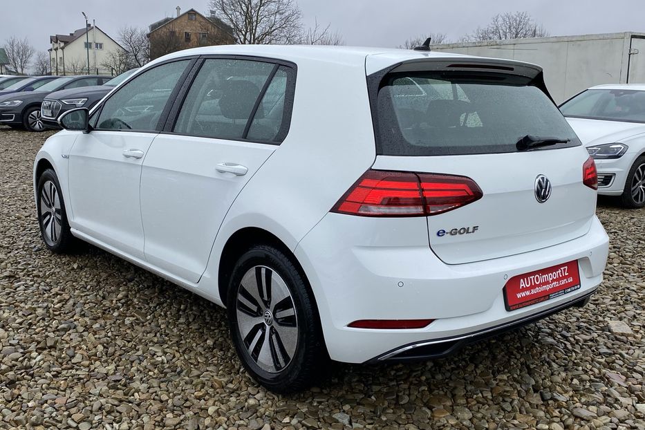 Продам Volkswagen e-Golf 35.8 kWh 100 кВт/136 к.с. 2020 года в Львове