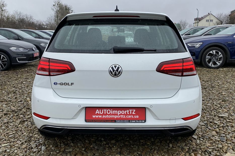 Продам Volkswagen e-Golf 35.8 kWh 100 кВт/136 к.с. 2020 года в Львове