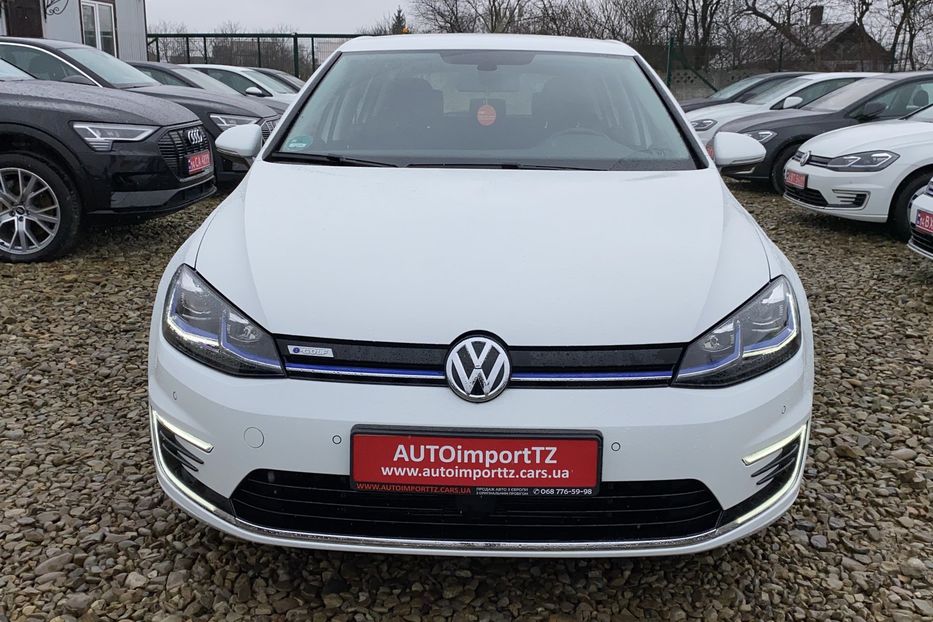 Продам Volkswagen e-Golf 35.8 kWh 100 кВт/136 к.с. 2020 года в Львове