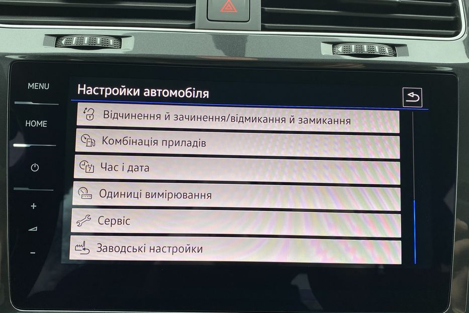 Продам Volkswagen e-Golf 35.8 kWh 100 кВт/136 к.с. 2020 года в Львове