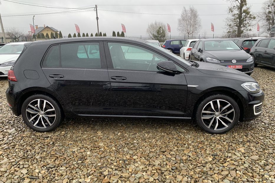 Продам Volkswagen e-Golf Full LED Камера Тепловий насос 2019 года в Львове