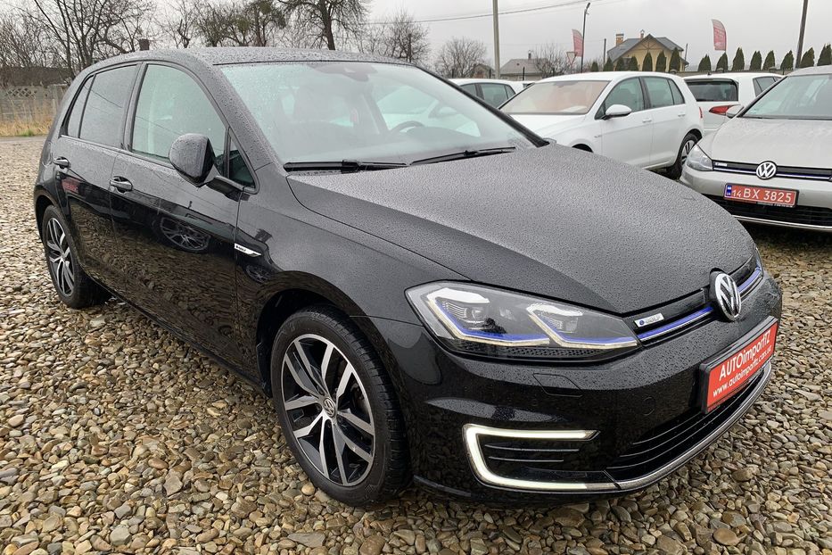 Продам Volkswagen e-Golf Full LED Камера Тепловий насос 2019 года в Львове