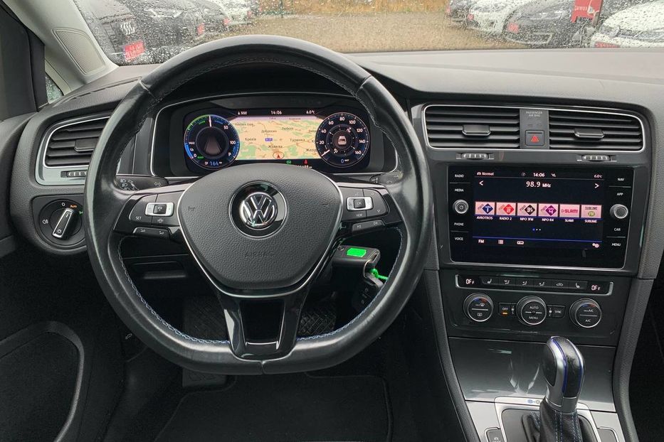 Продам Volkswagen e-Golf Full LED Камера Тепловий насос 2019 года в Львове