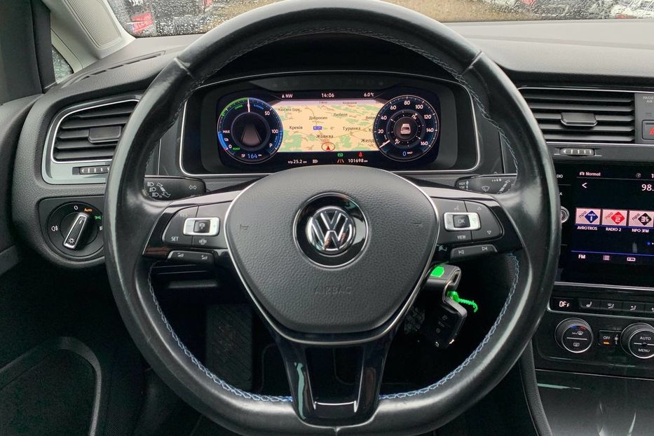 Продам Volkswagen e-Golf Full LED Камера Тепловий насос 2019 года в Львове