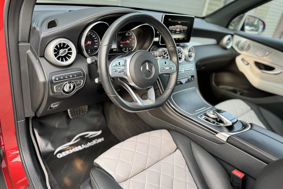 Продам Mercedes-Benz GLC-Class 300 AMG 4Matic 2016 года в Киеве