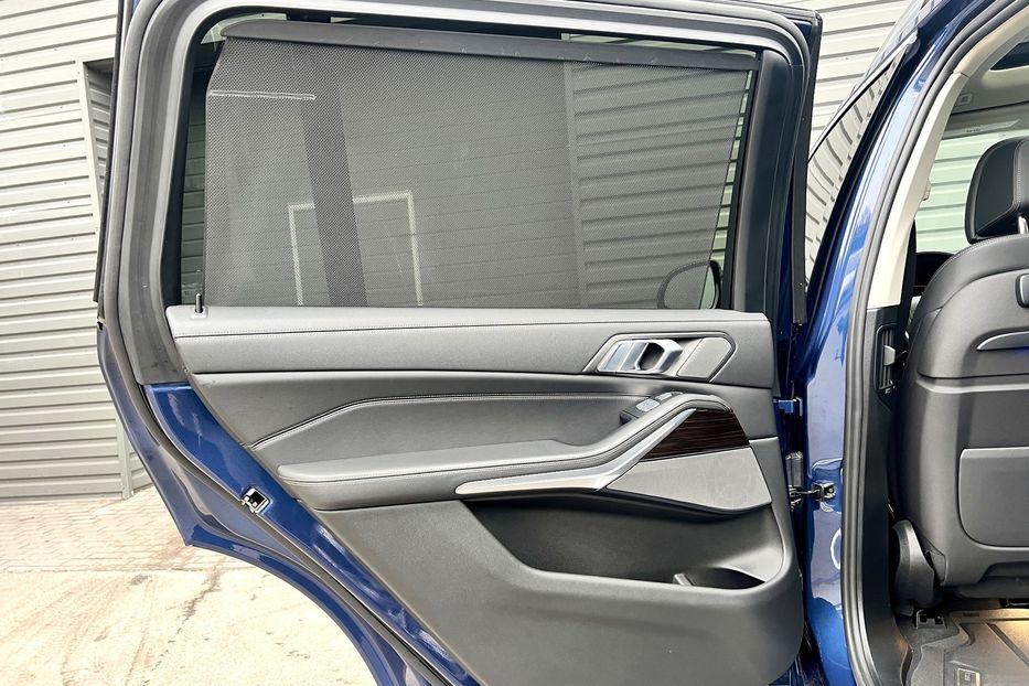 Продам BMW X7 40i xDrive 2019 года в Киеве