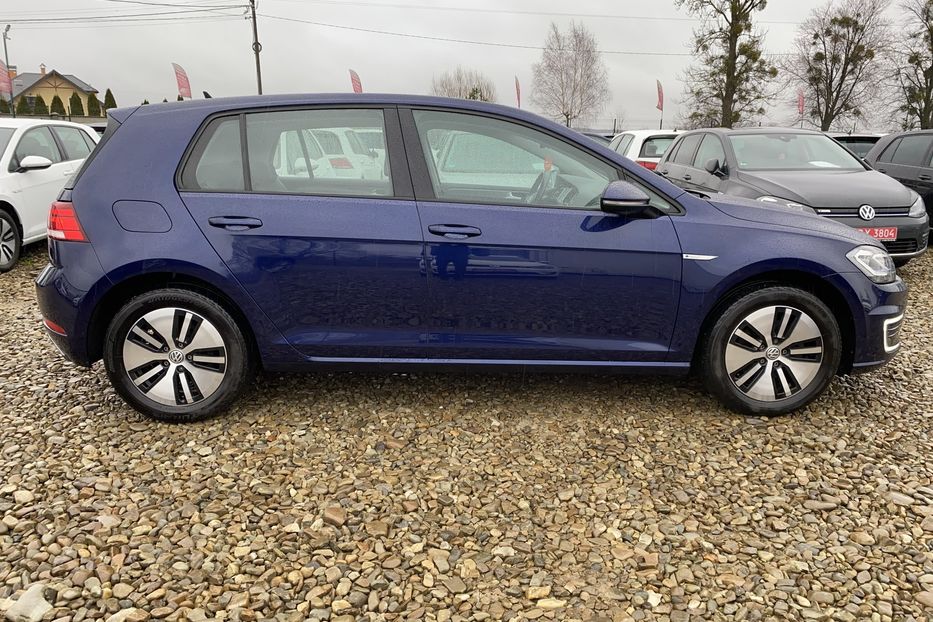 Продам Volkswagen e-Golf 35.8 kWh 100 кВт/136 к.с 2020 года в Львове