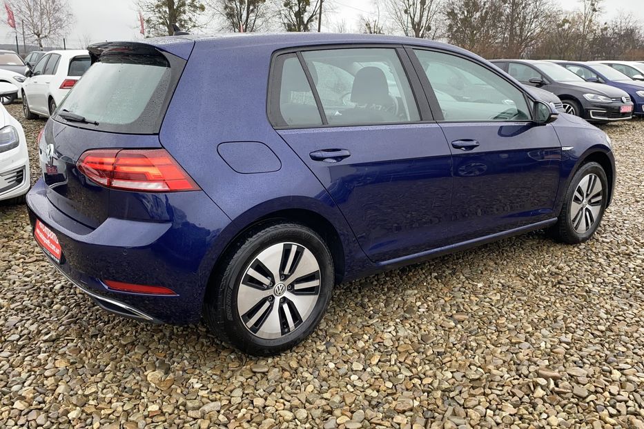 Продам Volkswagen e-Golf 35.8 kWh 100 кВт/136 к.с 2020 года в Львове