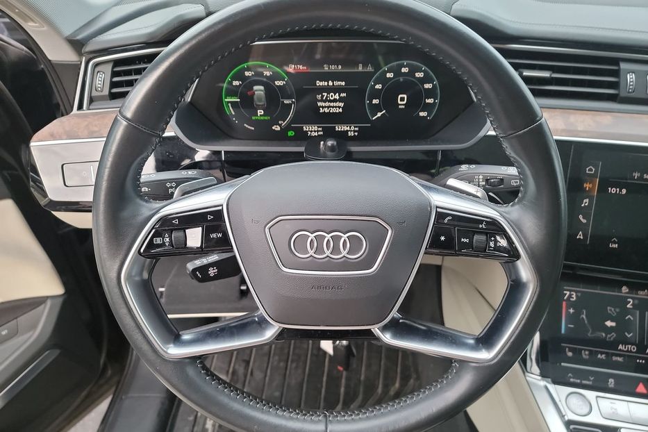 Продам Audi E-Tron Premium + 2019 года в Черновцах