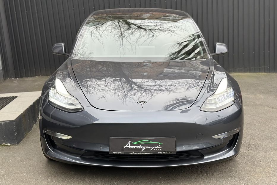 Продам Tesla Model 3 Dual Motor Long Range 2018 года в Киеве