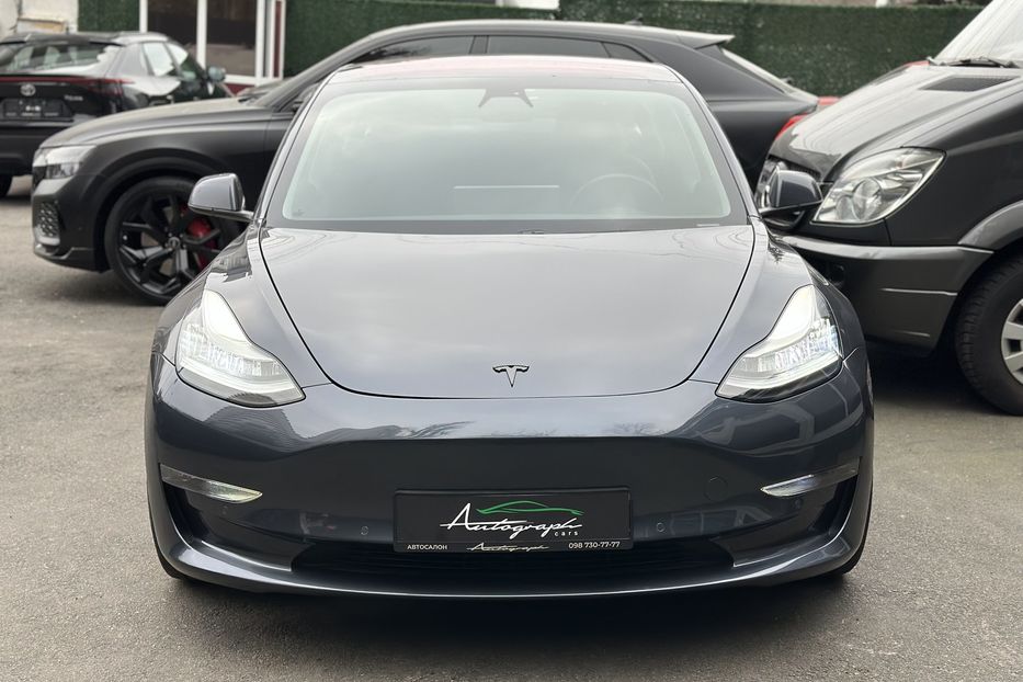 Продам Tesla Model 3 Dual Motor Long Range 2018 года в Киеве