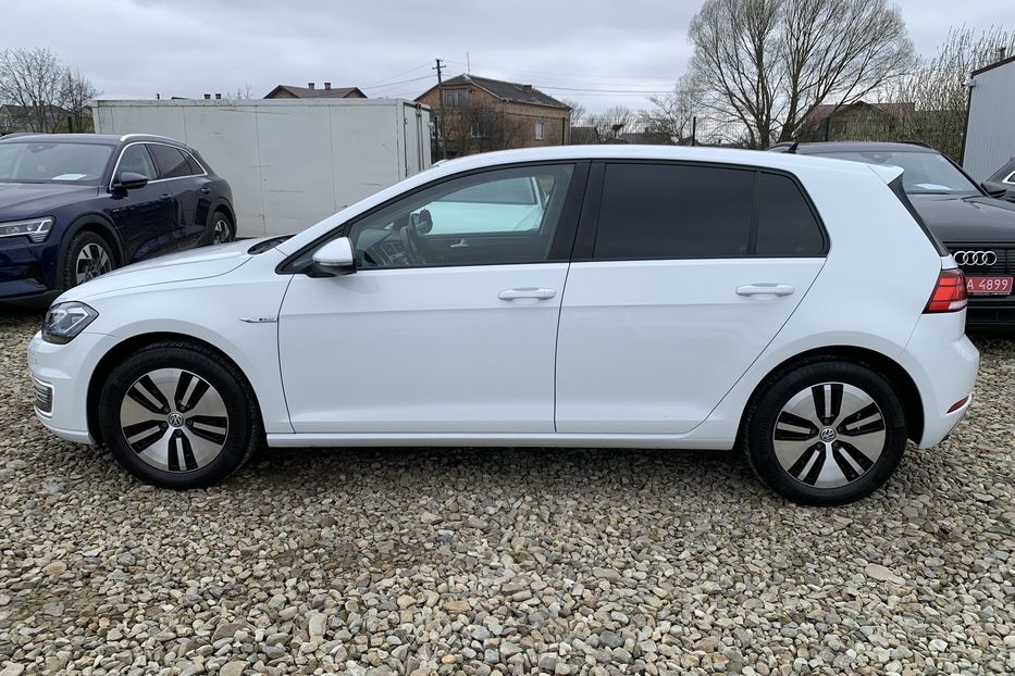 Продам Volkswagen e-Golf 35.8kWh,136к.сТепловий насос 2019 года в Львове