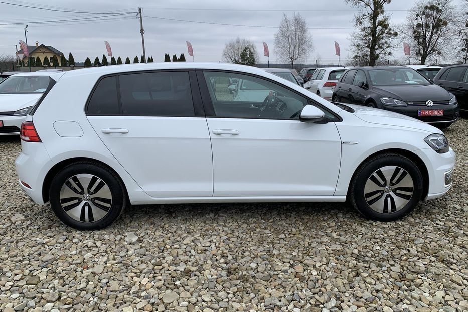 Продам Volkswagen e-Golf 35.8kWh,136к.сТепловий насос 2019 года в Львове