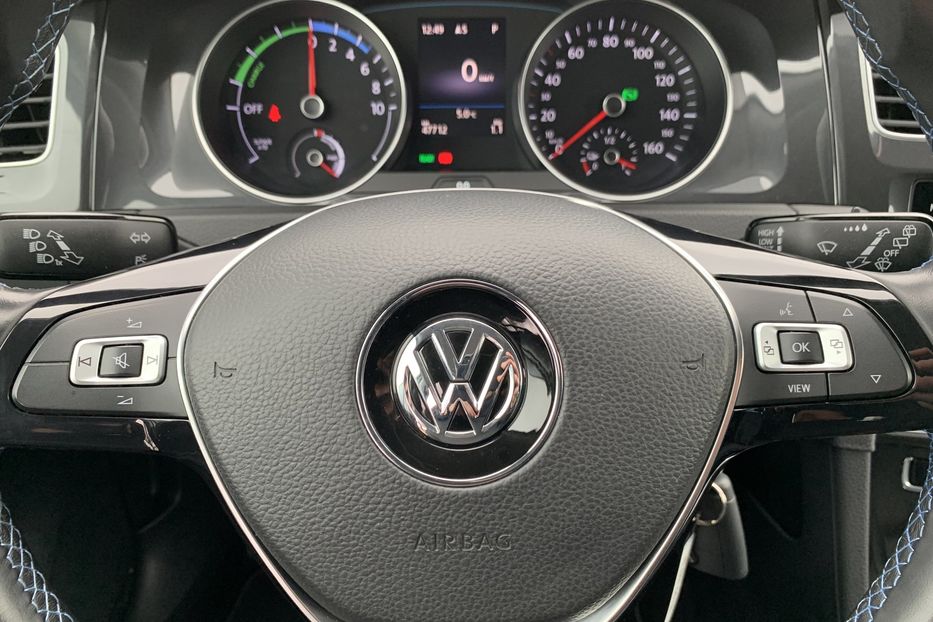 Продам Volkswagen e-Golf 35.8kWh,136к.сТепловий насос 2019 года в Львове