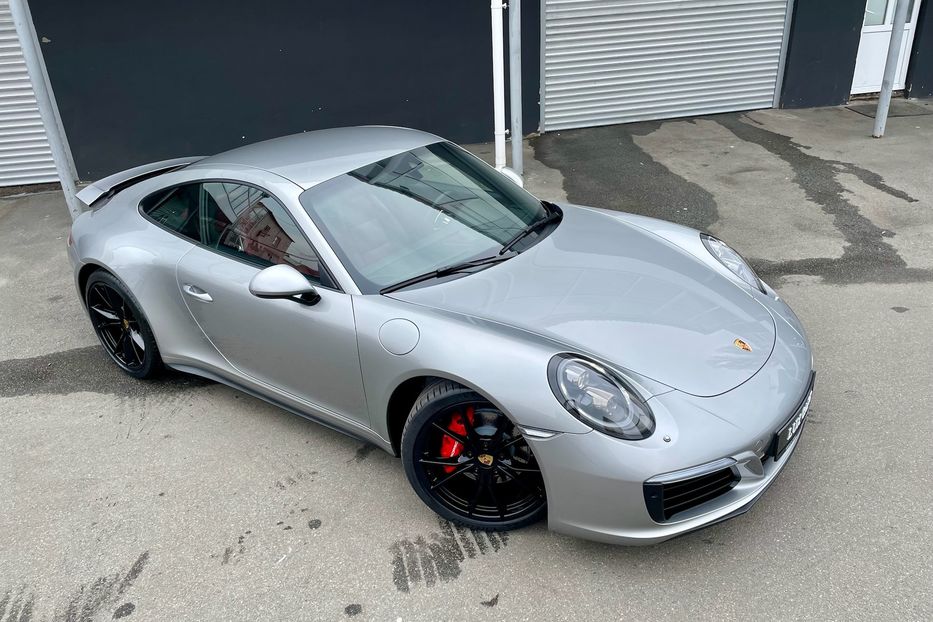 Продам Porsche 911 Carrera 4 991.2 2018 года в Киеве