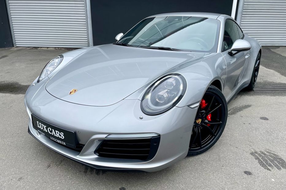 Продам Porsche 911 Carrera 4 991.2 2018 года в Киеве