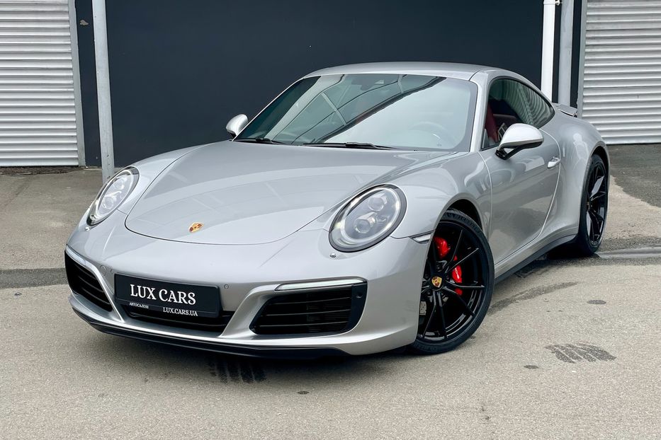 Продам Porsche 911 Carrera 4 991.2 2018 года в Киеве