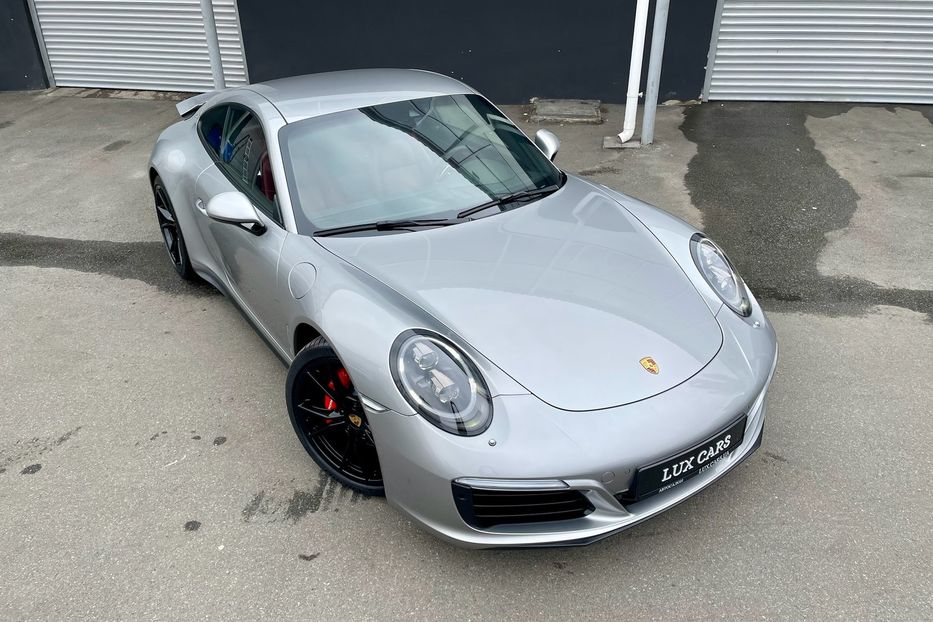 Продам Porsche 911 Carrera 4 991.2 2018 года в Киеве