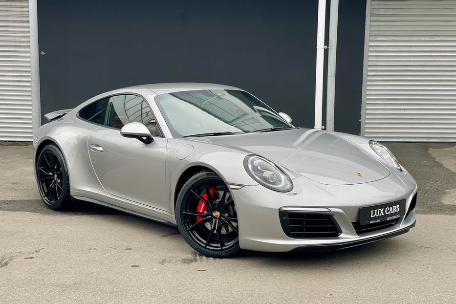 Продам Porsche 911 Carrera 4 991.2 2018 года в Киеве