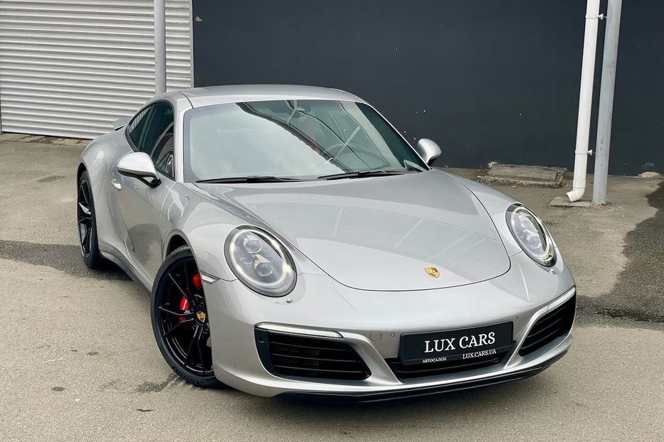 Продам Porsche 911 Carrera 4 991.2 2018 года в Киеве