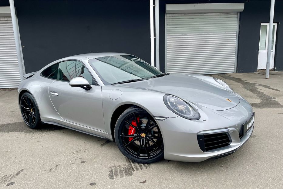 Продам Porsche 911 Carrera 4 991.2 2018 года в Киеве